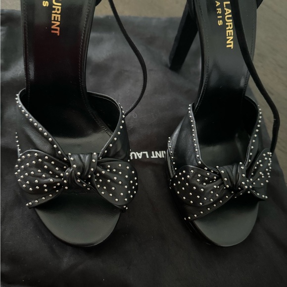Saint Laurent bow embellished studded leather and suede platform heels - Picture 8 of 8